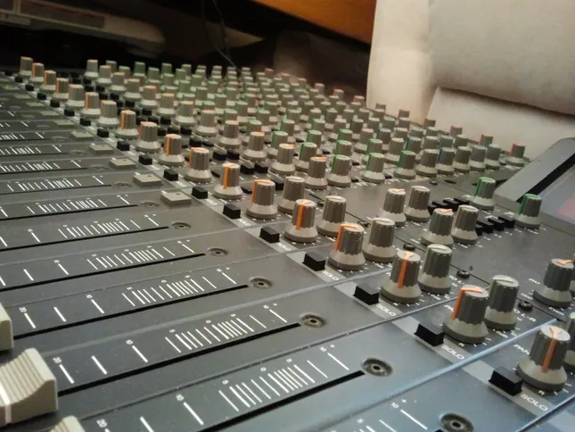 fostex 812 fader detail.jpg